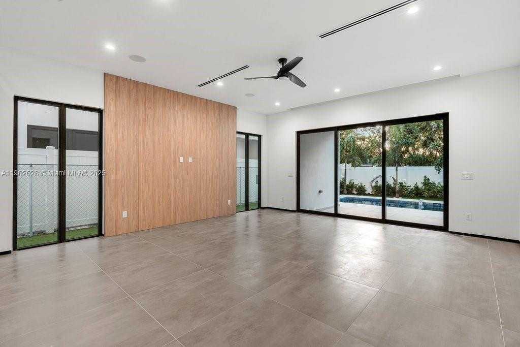 Small Image of 1215 NORTH EAST 11TH AVE #B, Fort Lauderdale Number 43