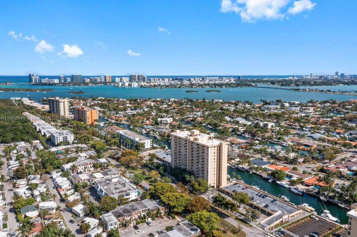 Small Image of 2350 NORTH EAST 135TH ST #1401, North Miami Number 18