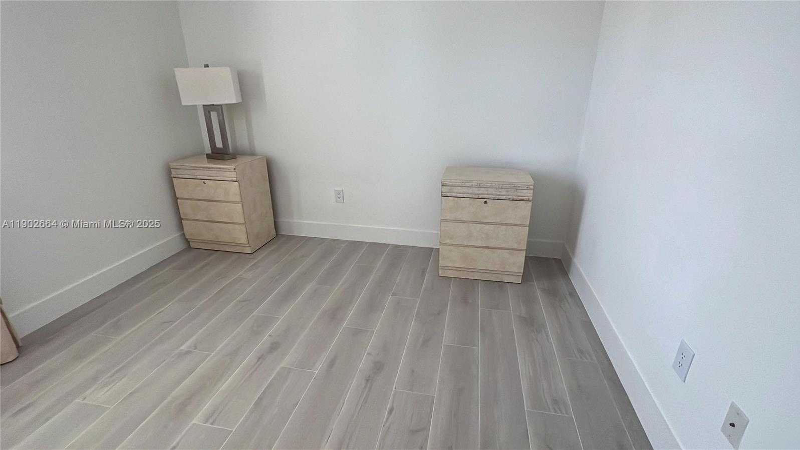 Small Image of 17100 NORTH BAY RD #1415, Sunny Isles Beach Number 10