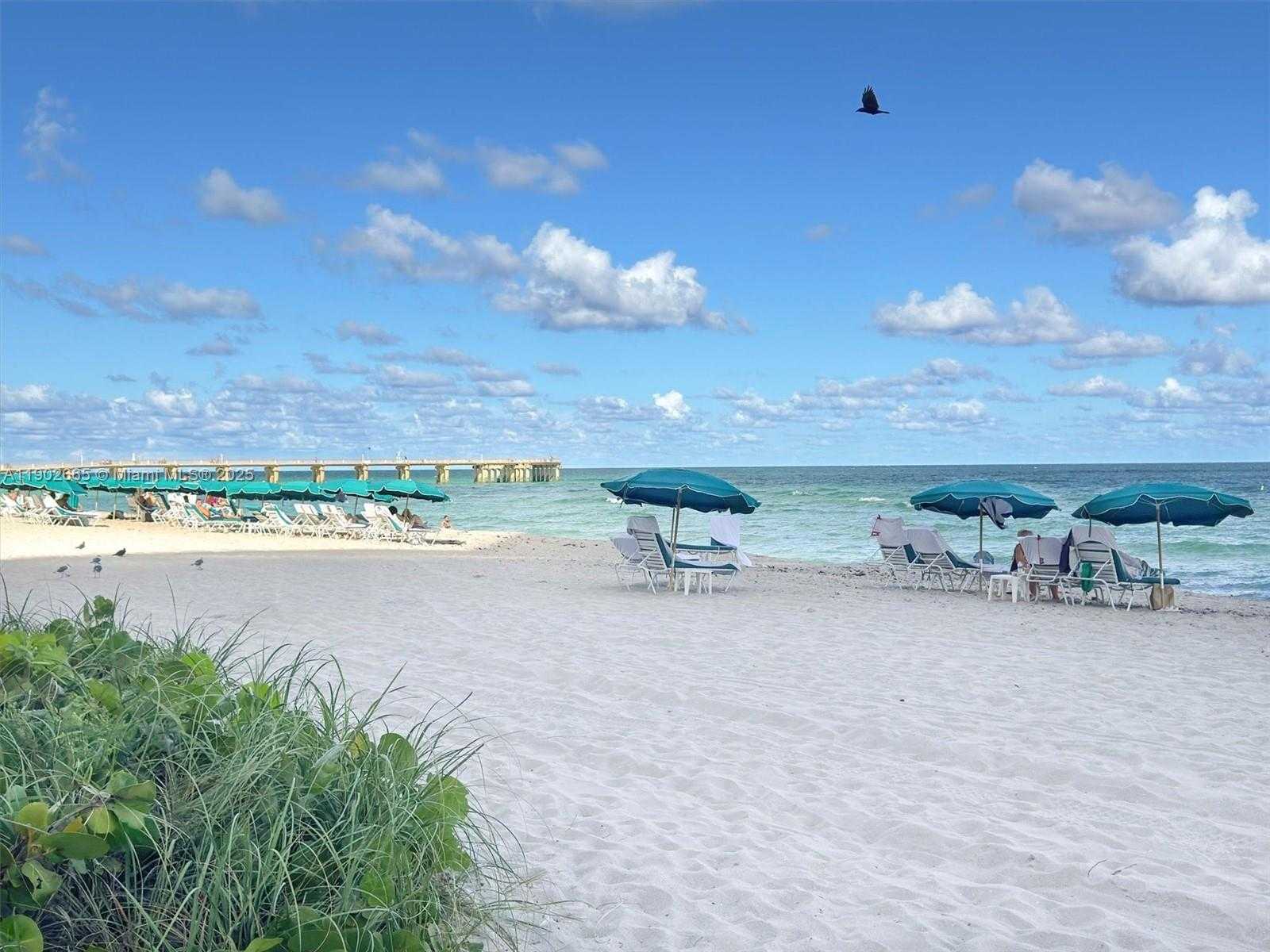 Small Image of 16500 COLLINS AV #2055, Sunny Isles Beach Number 11