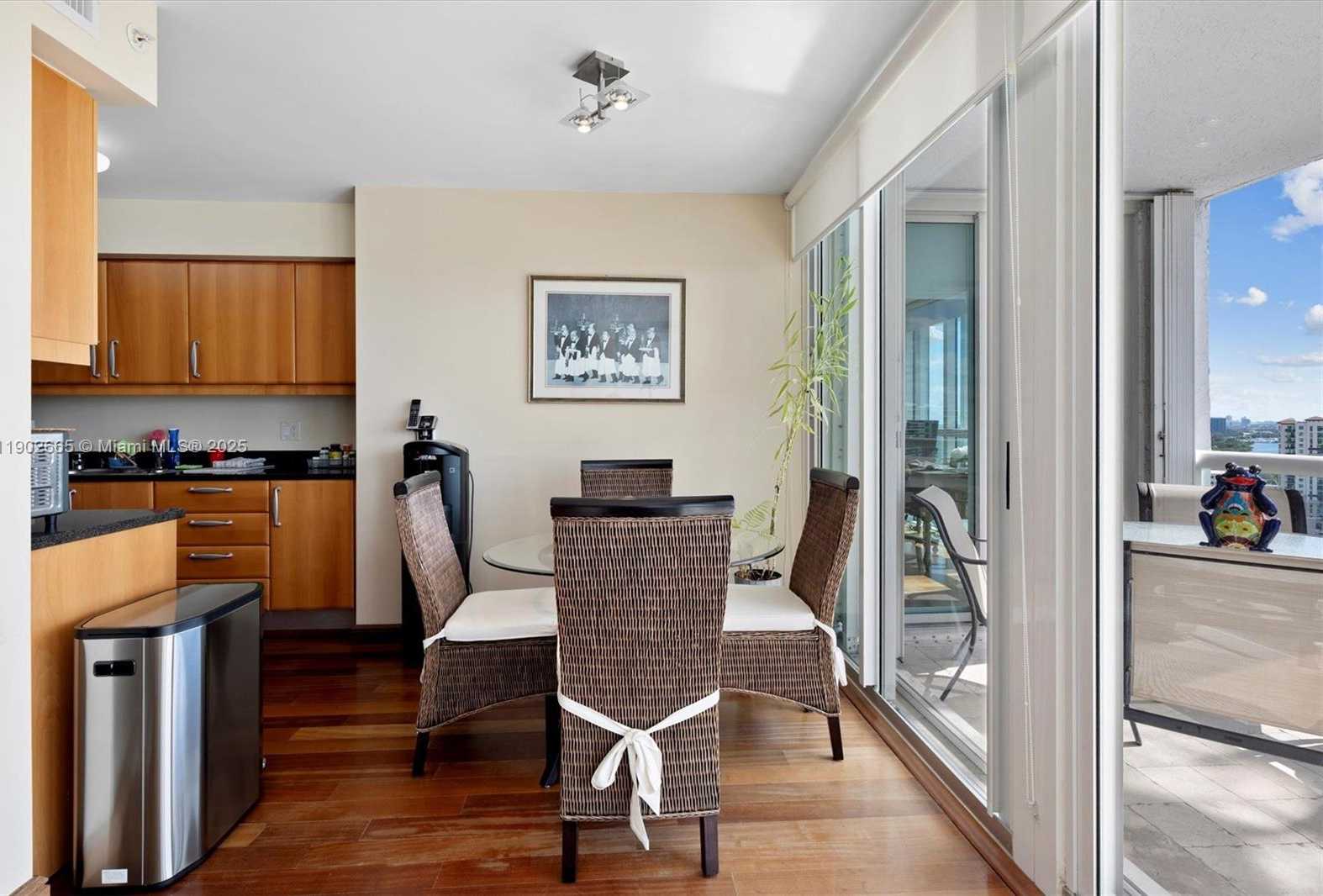 Small Image of 16500 COLLINS AV #2055, Sunny Isles Beach Number 25