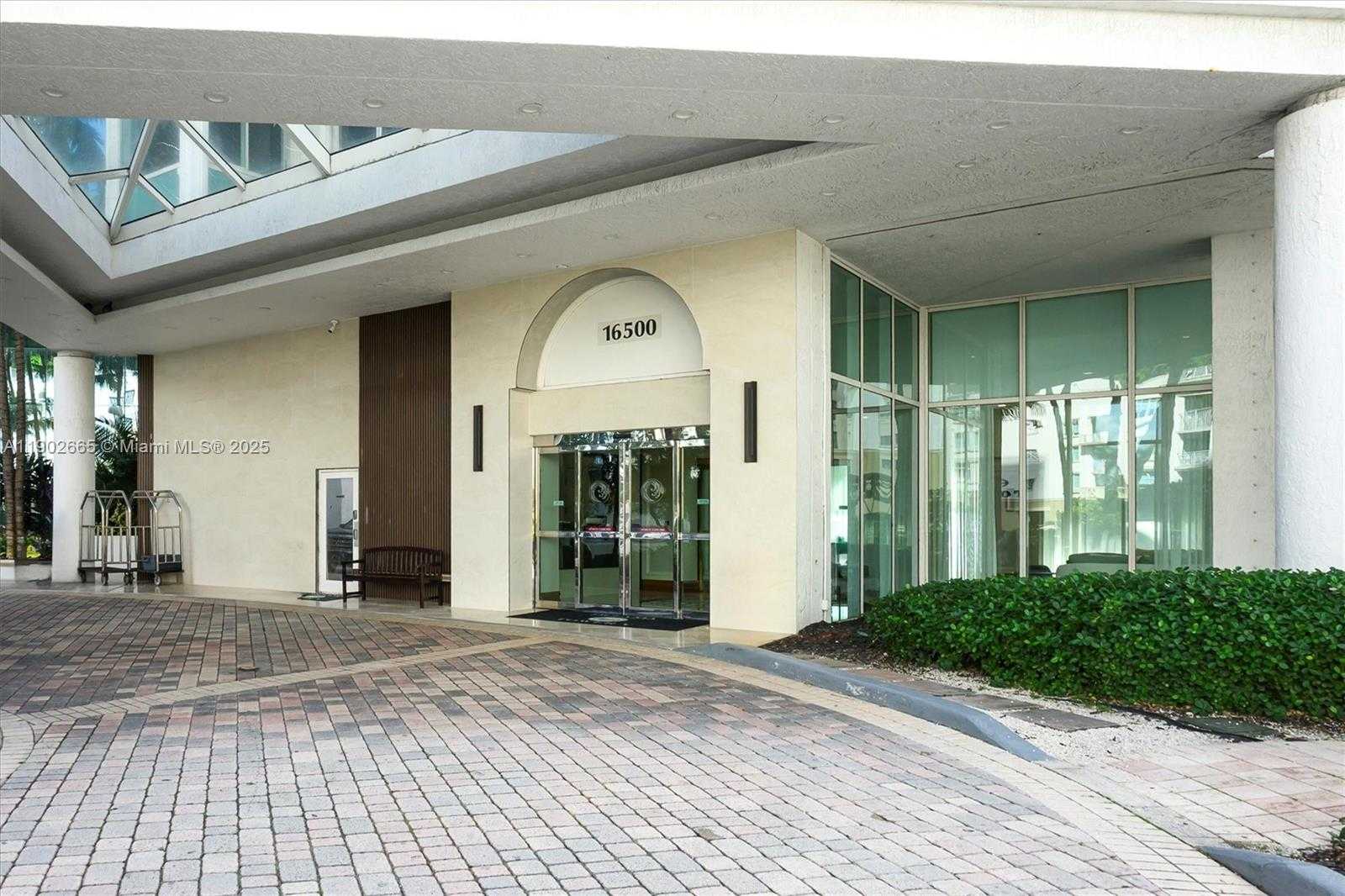Small Image of 16500 COLLINS AV #2055, Sunny Isles Beach Number 3