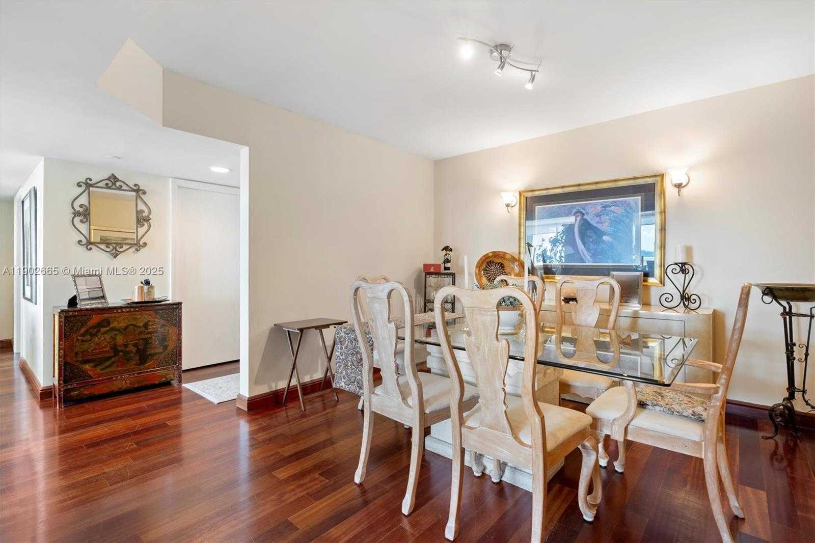 Small Image of 16500 COLLINS AV #2055, Sunny Isles Beach Number 30