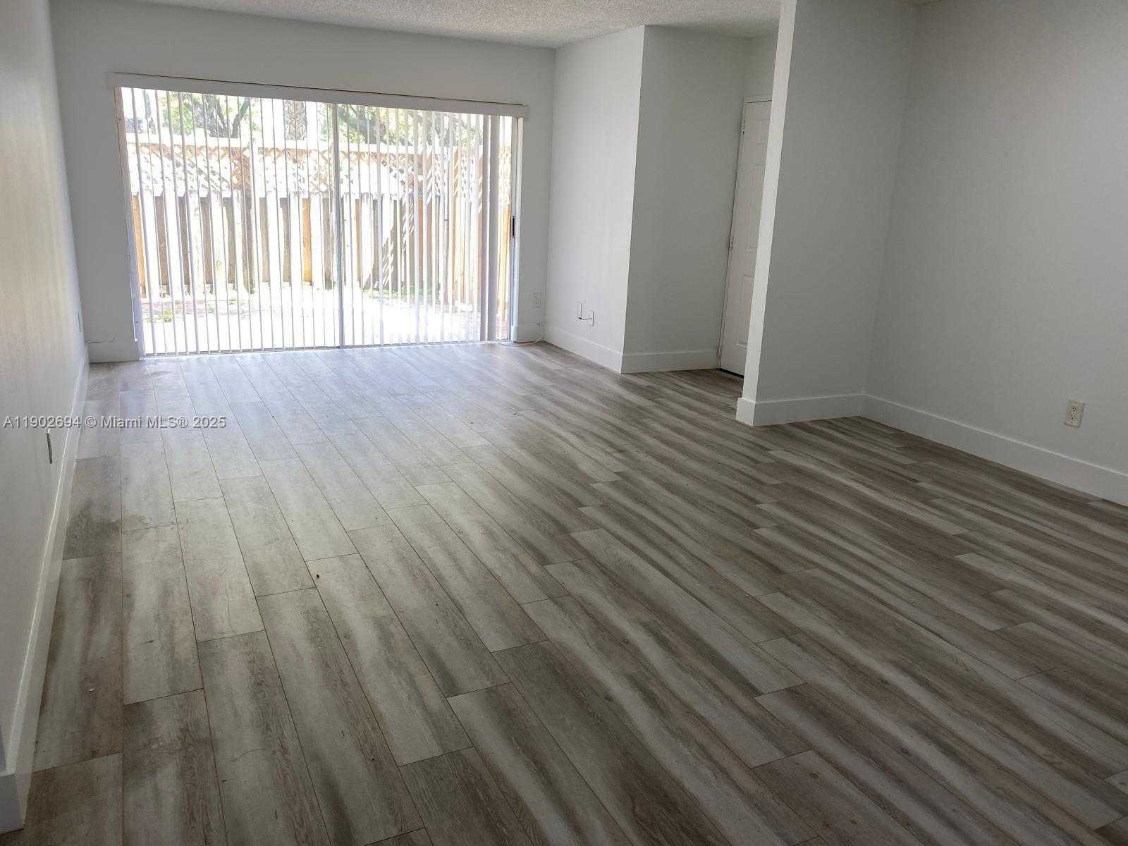 Small Image of 4600 NORTH WEST 79TH AVE #1A, Doral Number 11