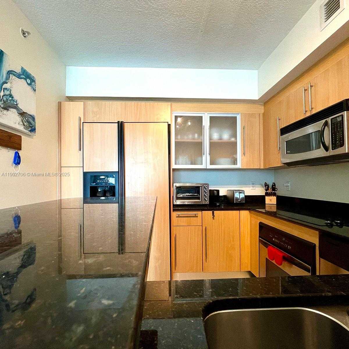 Small Image of 335 Biscayne Blvd, Miami, FL 33132, USA Number 11