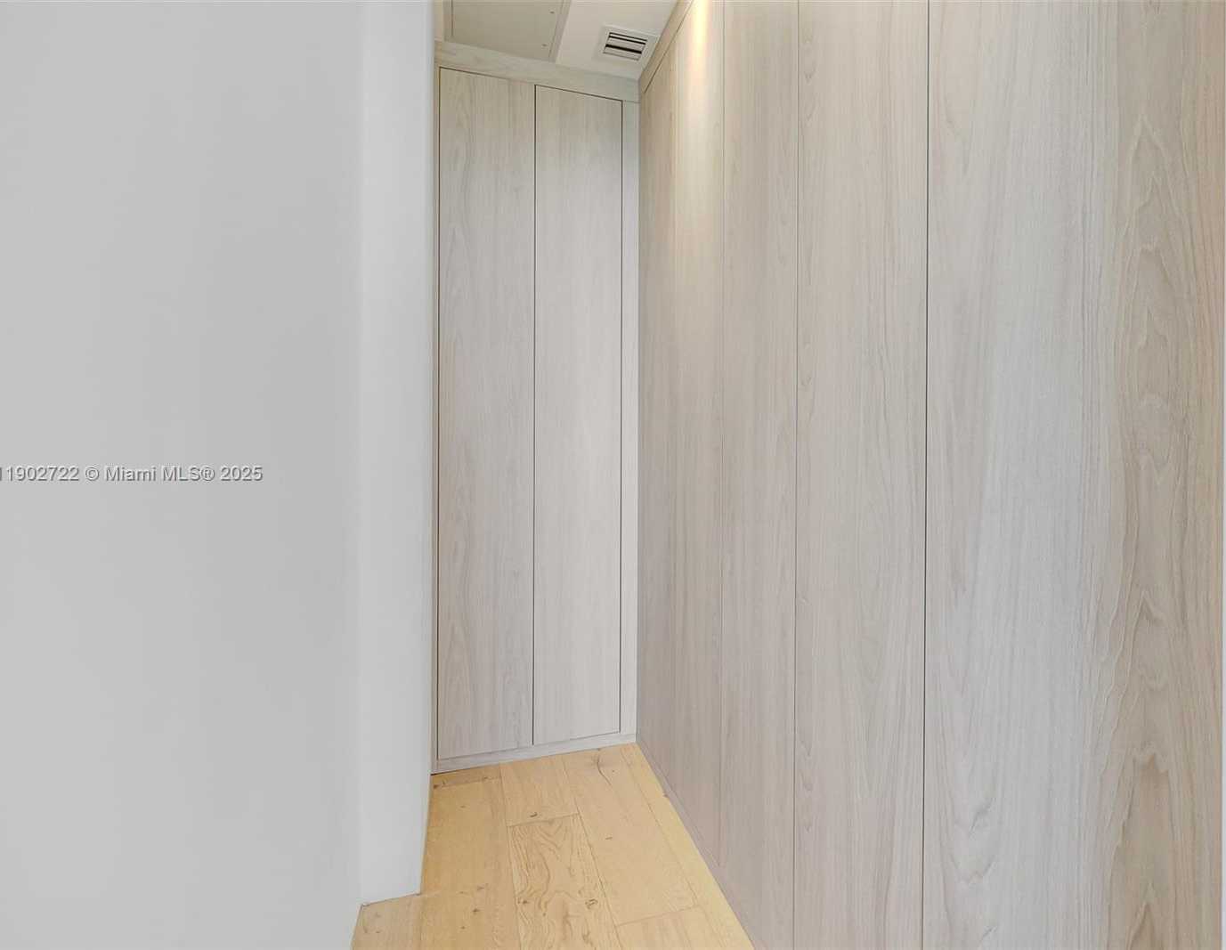 Imagen de Pequeño Objeto