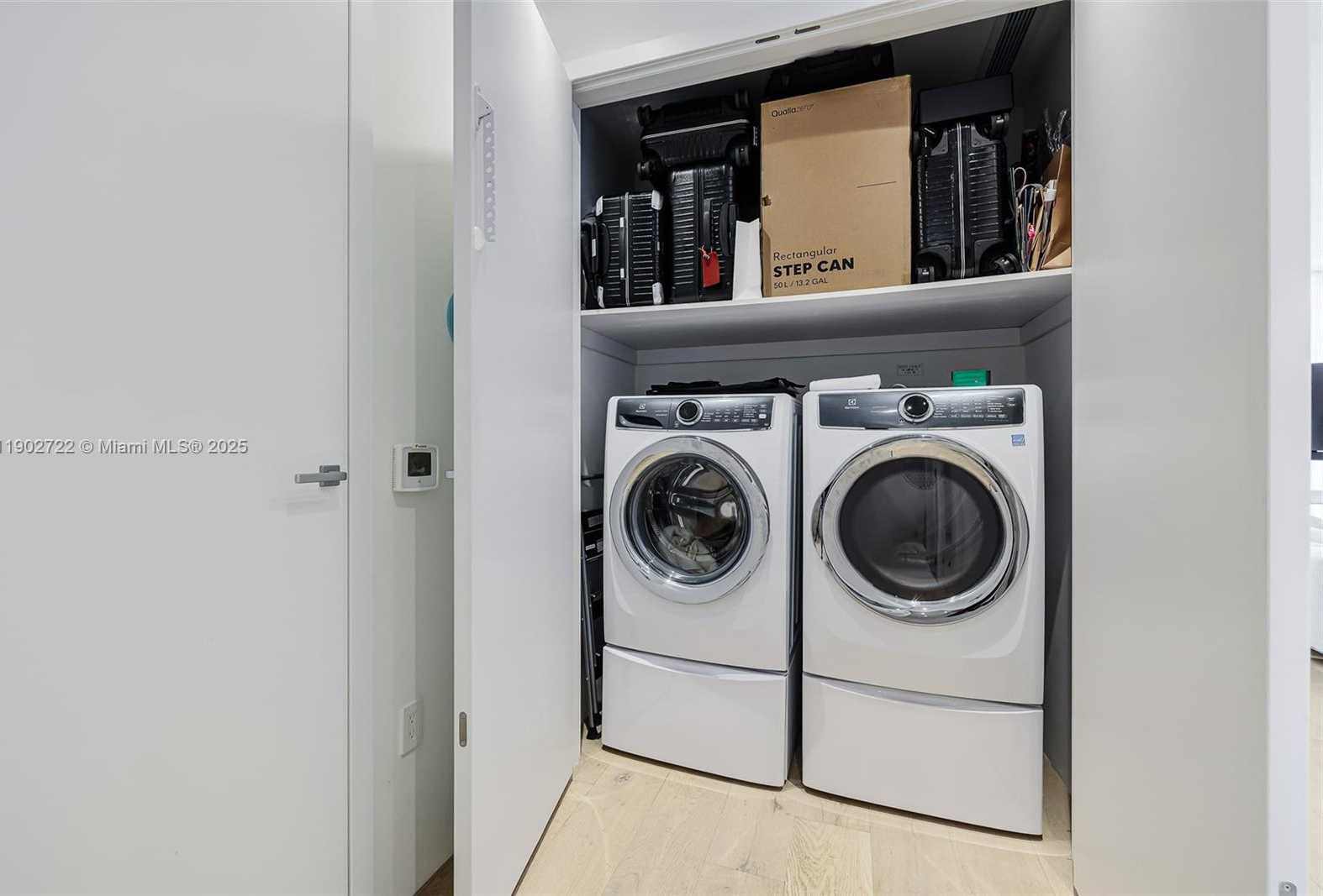 Imagen de Pequeño Objeto