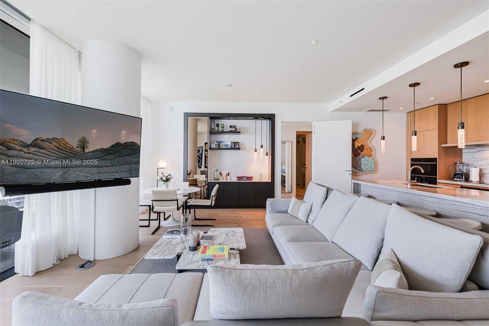 Imagen de Pequeño Objeto