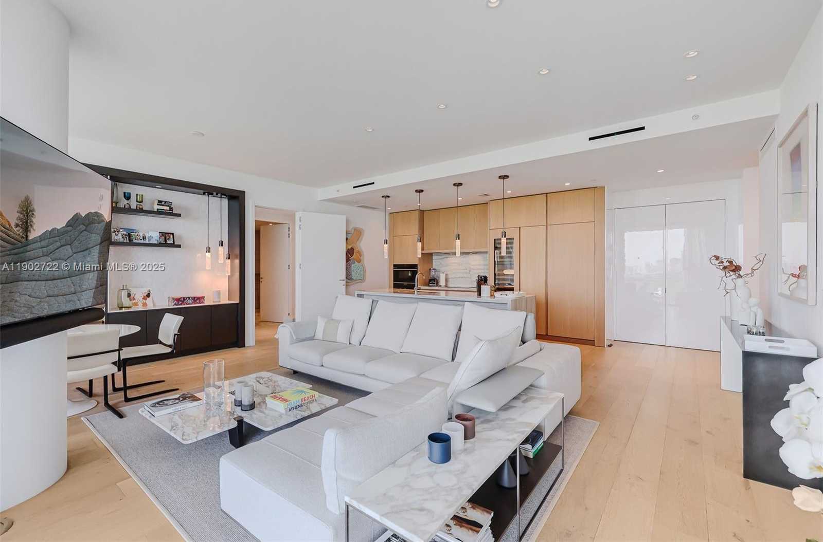 Imagen de Pequeño Objeto