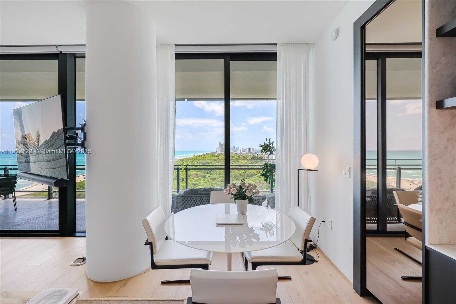 Imagen de Pequeño Objeto