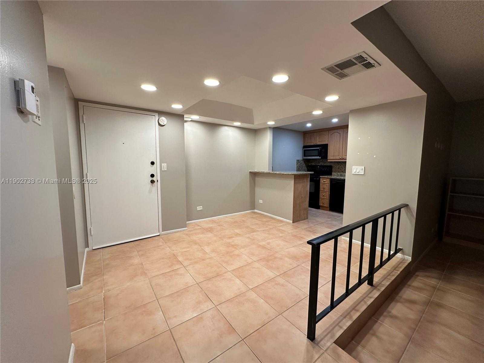 Small Image of 3650 INVERRARY DR #3Y-G, Lauderhill Number 1