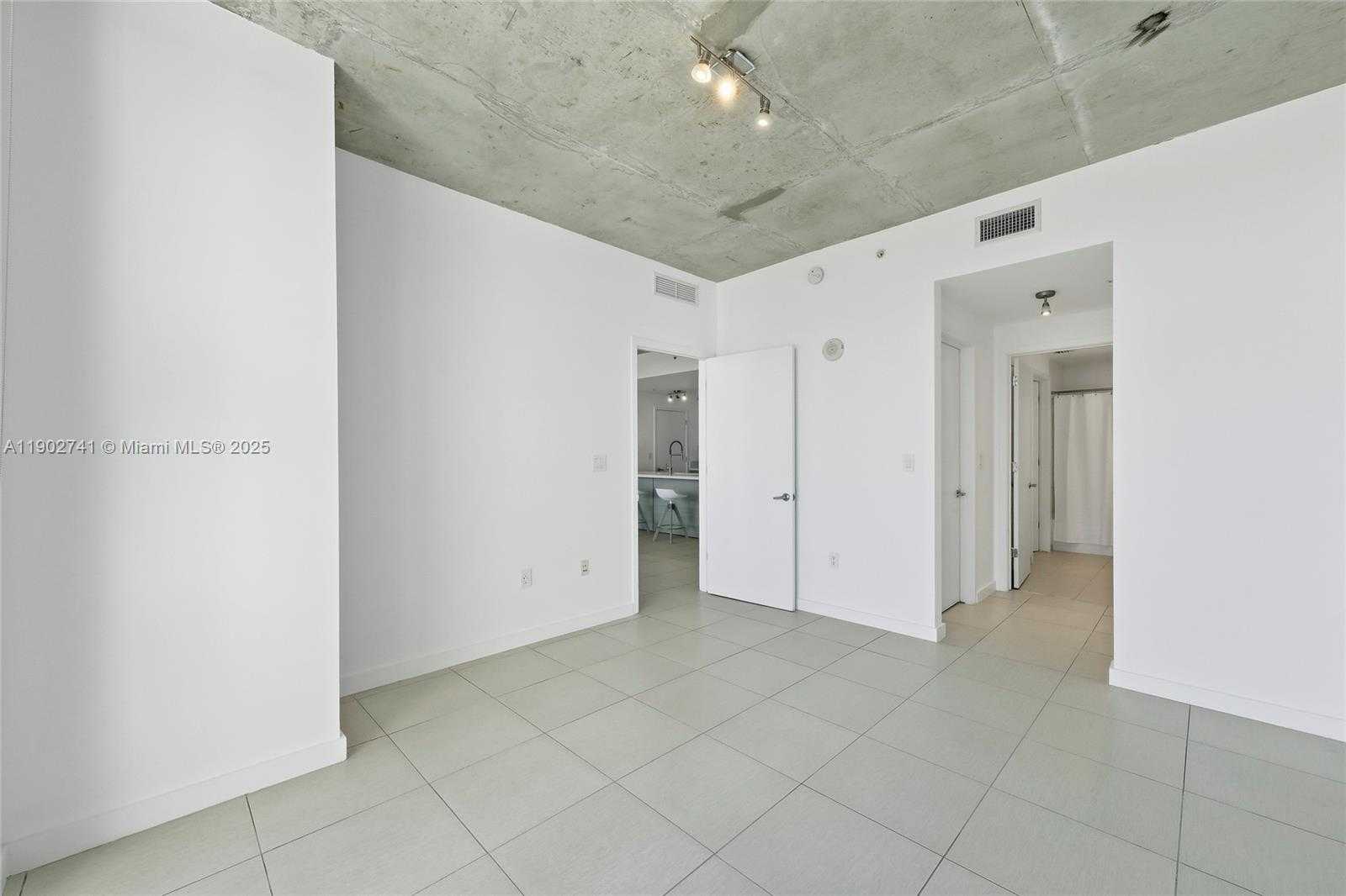 Small Image of 3301 NORTH EAST 1ST AVE #H2804, Miami Number 29