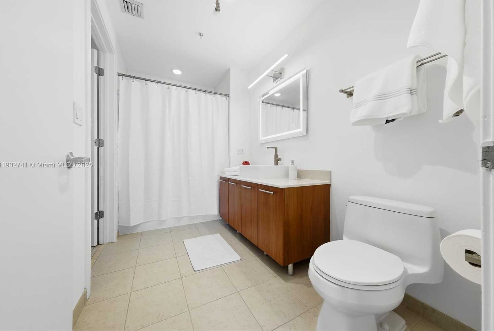 Small Image of 3301 NORTH EAST 1ST AVE #H2804, Miami Number 33