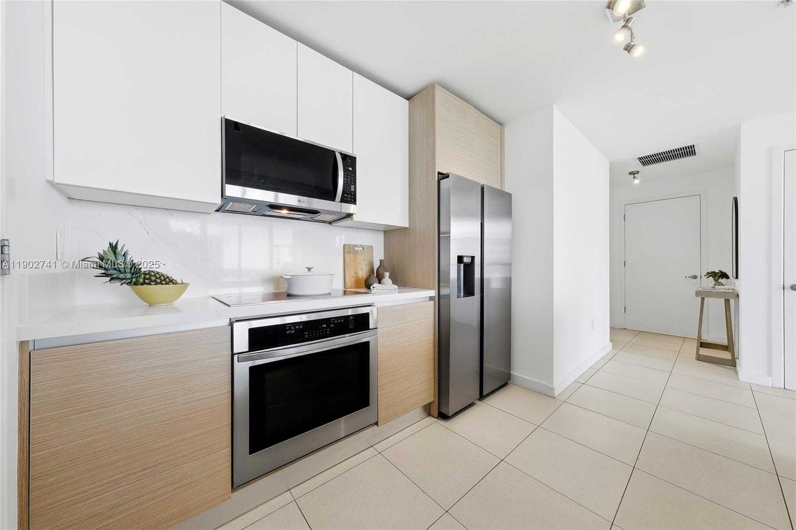 Small Image of 3301 NORTH EAST 1ST AVE #H2804, Miami Number 7