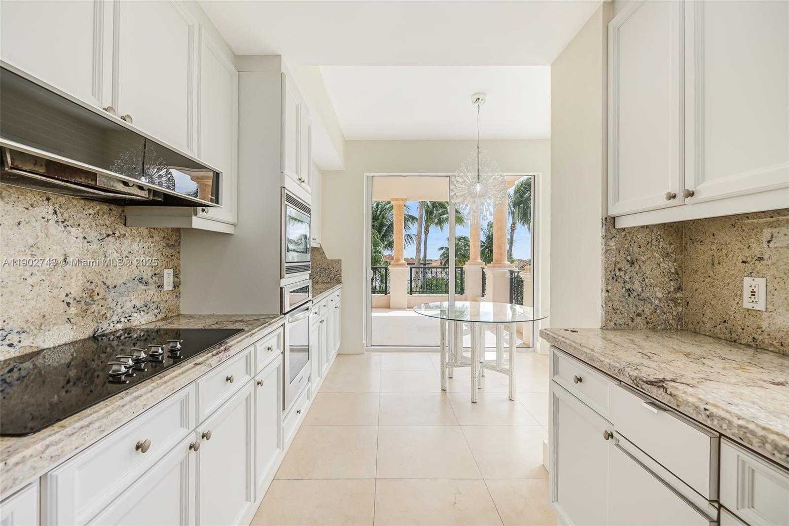 Small Image of 19236 FISHER ISLAND DR #19236, Miami Beach Number 10