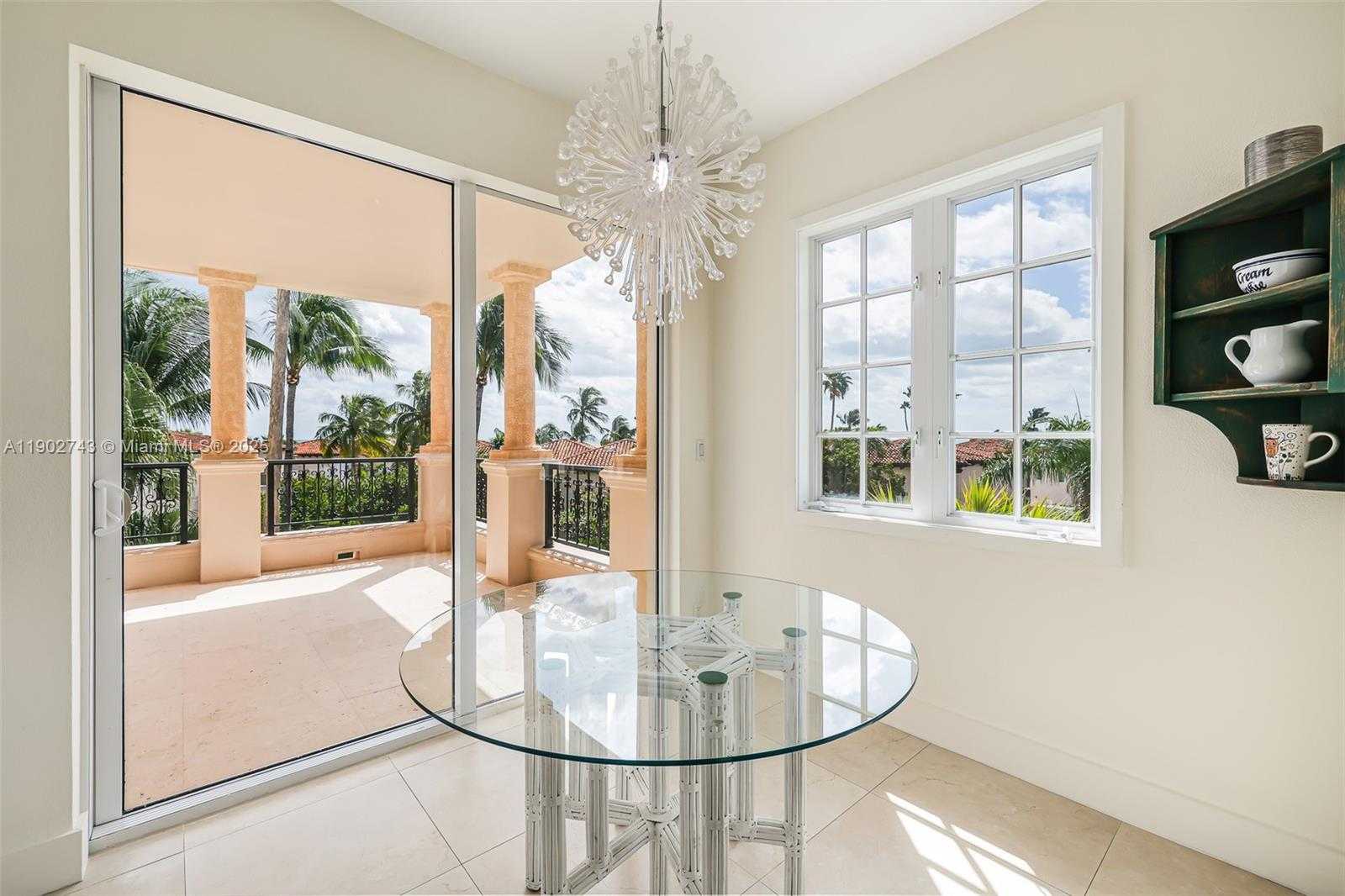 Small Image of 19236 FISHER ISLAND DR #19236, Miami Beach Number 13