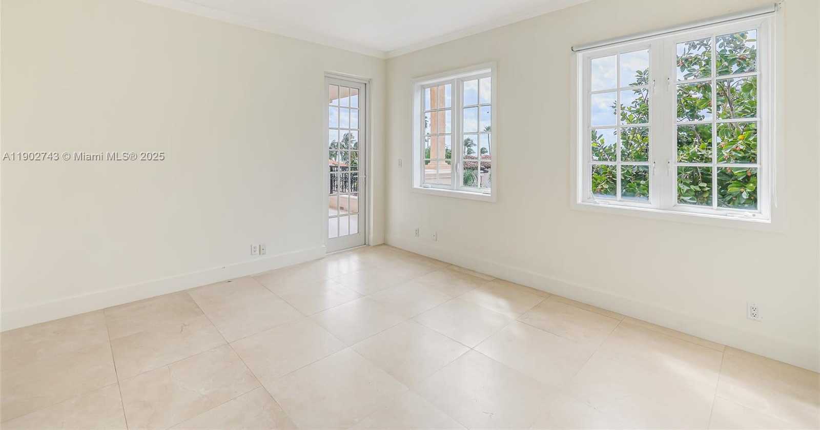 Small Image of 19236 FISHER ISLAND DR #19236, Miami Beach Number 28