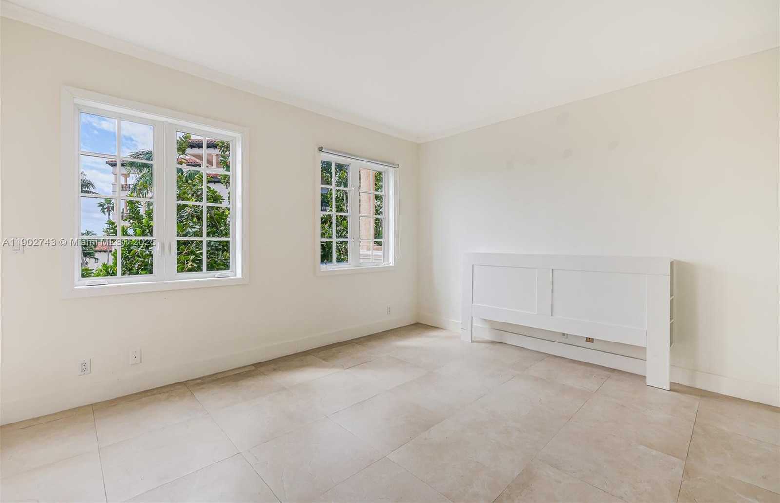 Small Image of 19236 FISHER ISLAND DR #19236, Miami Beach Number 29