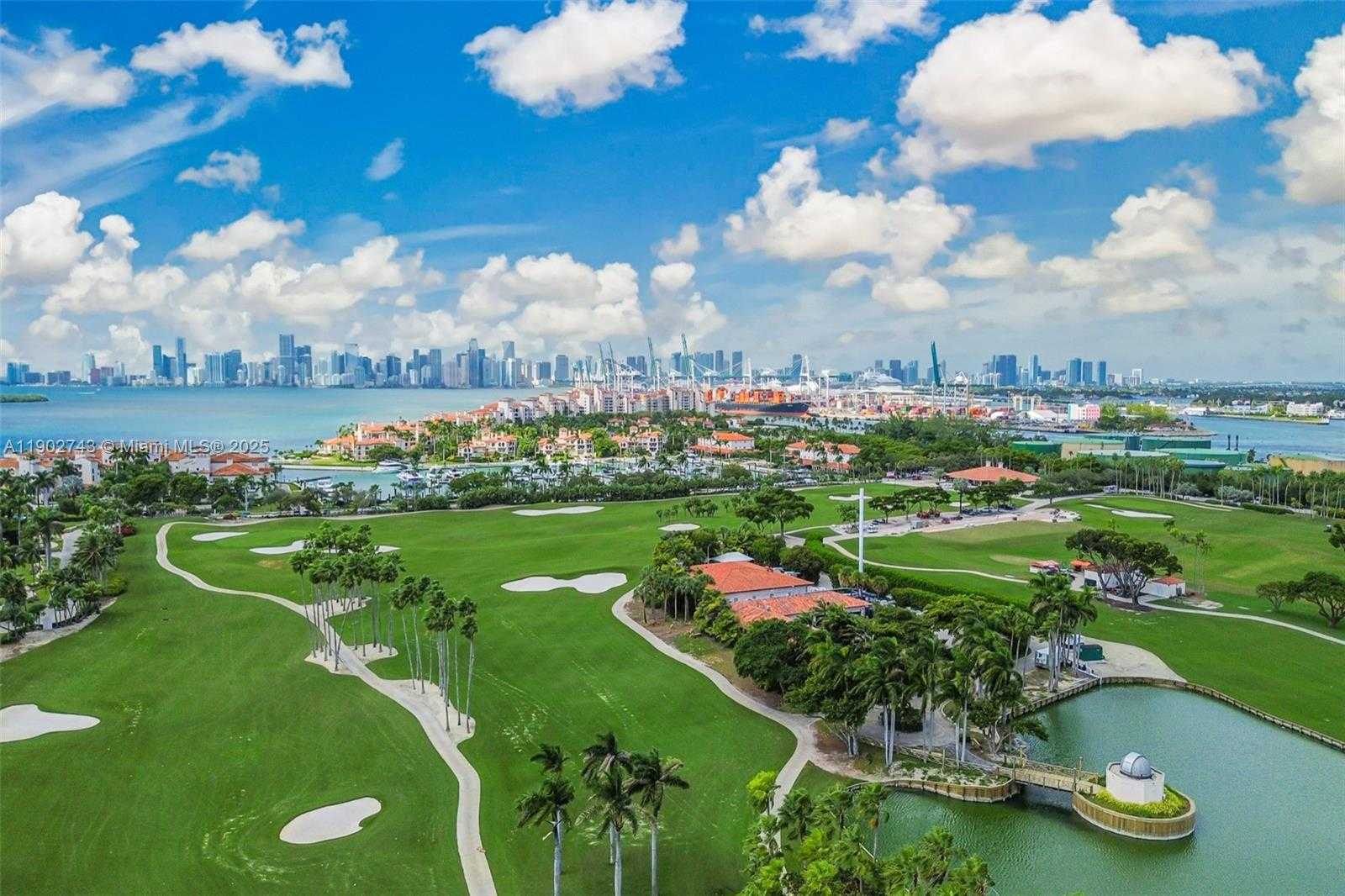 Small Image of 19236 FISHER ISLAND DR #19236, Miami Beach Number 41