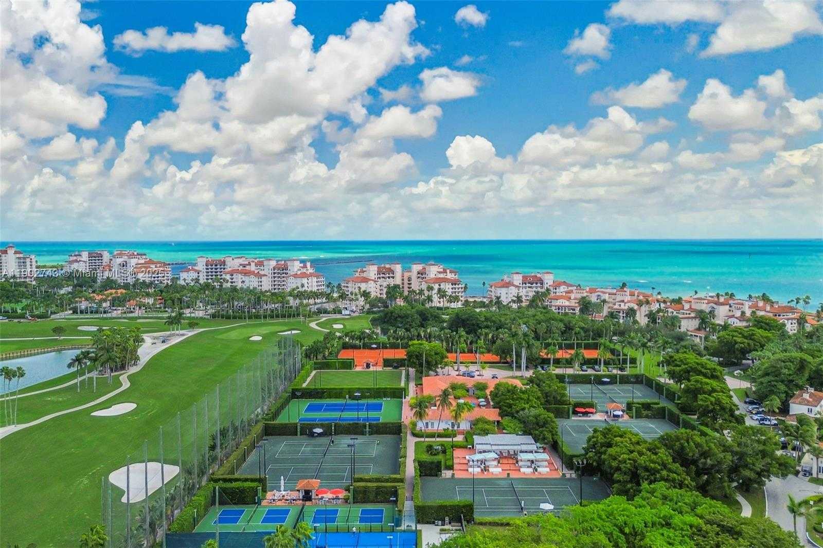 Small Image of 19236 FISHER ISLAND DR #19236, Miami Beach Number 42