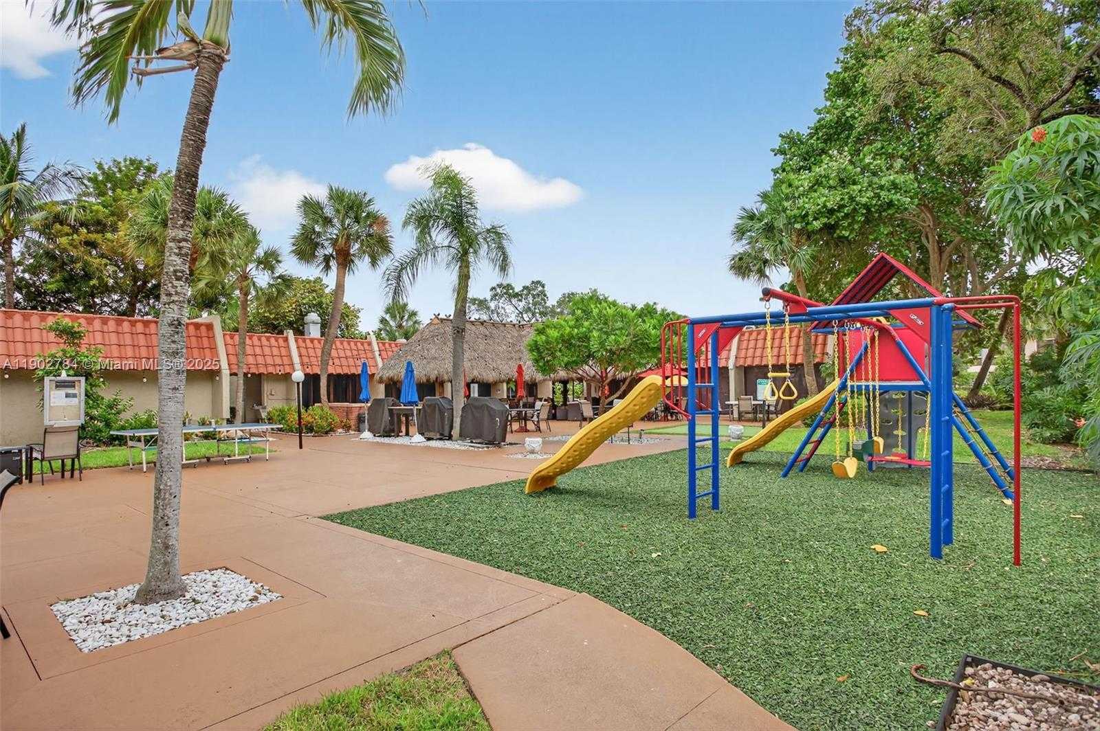 Small Image of 777 SOUTH FEDERAL HWY #RP305, Pompano Beach Number 23