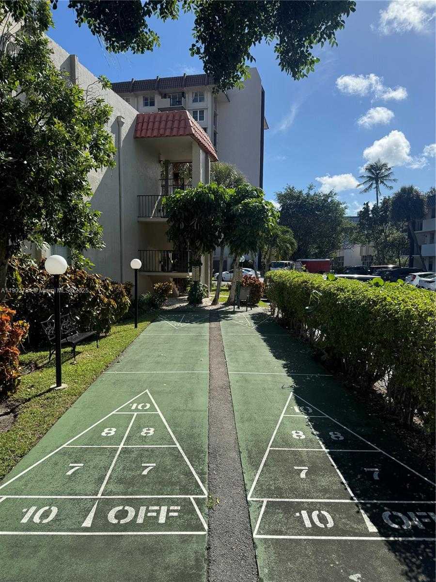 Small Image of 777 SOUTH FEDERAL HWY #RP305, Pompano Beach Number 31