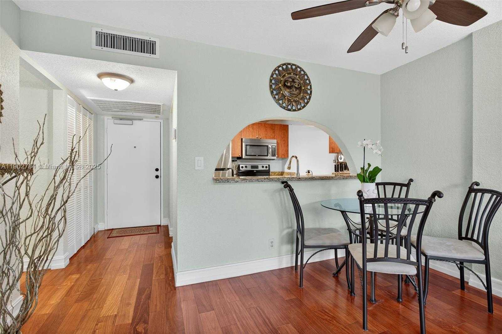 Small Image of 777 SOUTH FEDERAL HWY #RP305, Pompano Beach Number 8