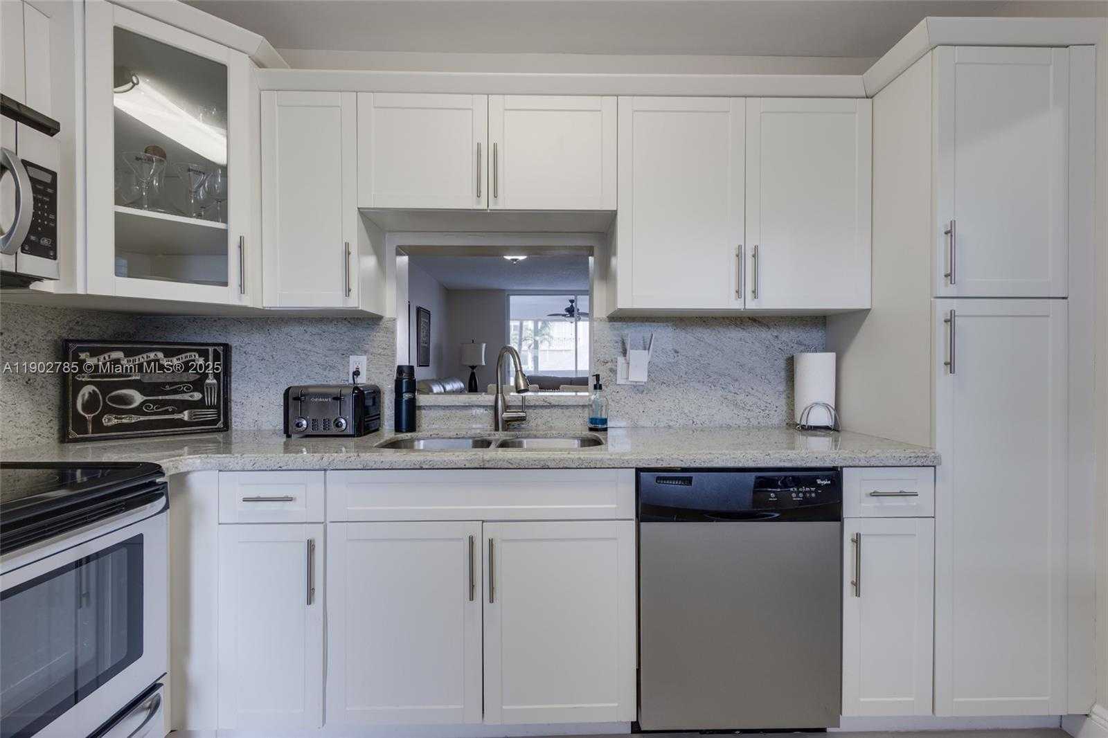 Small Image of 420 NORTH EAST 12TH AVE #208, Hallandale Beach Number 7