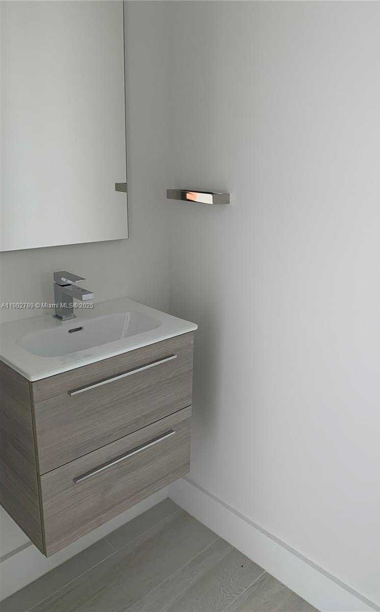 Small Image of 4416 NORTH WEST 9TH ST, Plantation Number 11