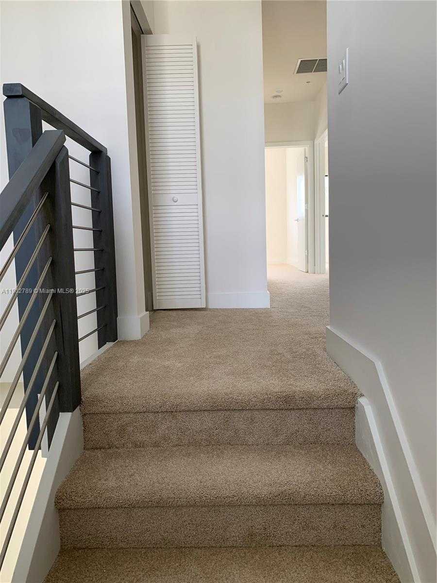 Small Image of 4416 NORTH WEST 9TH ST, Plantation Number 13