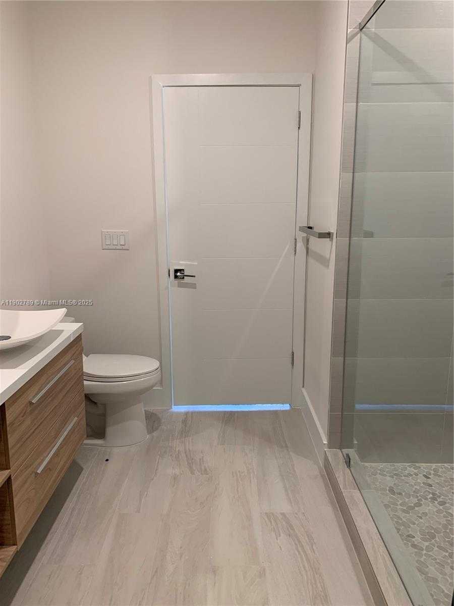 Small Image of 4416 NORTH WEST 9TH ST, Plantation Number 18