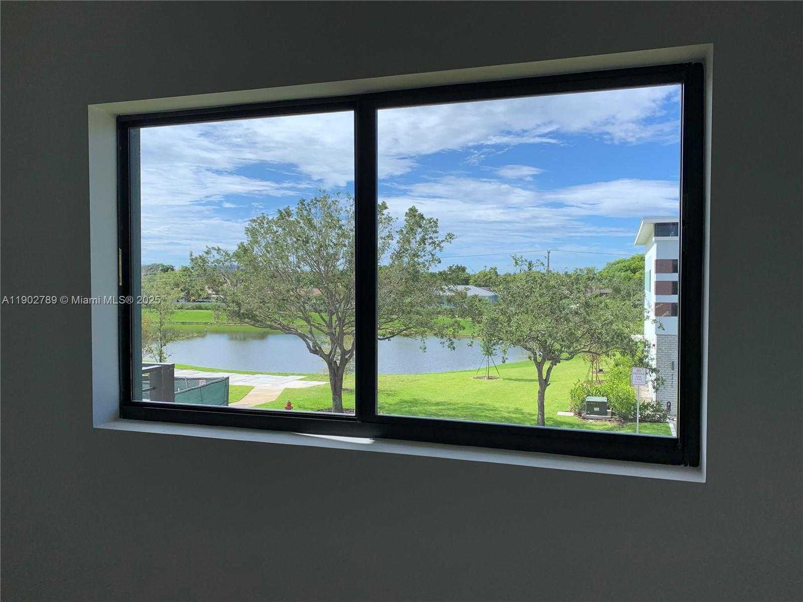 Small Image of 4416 NORTH WEST 9TH ST, Plantation Number 24