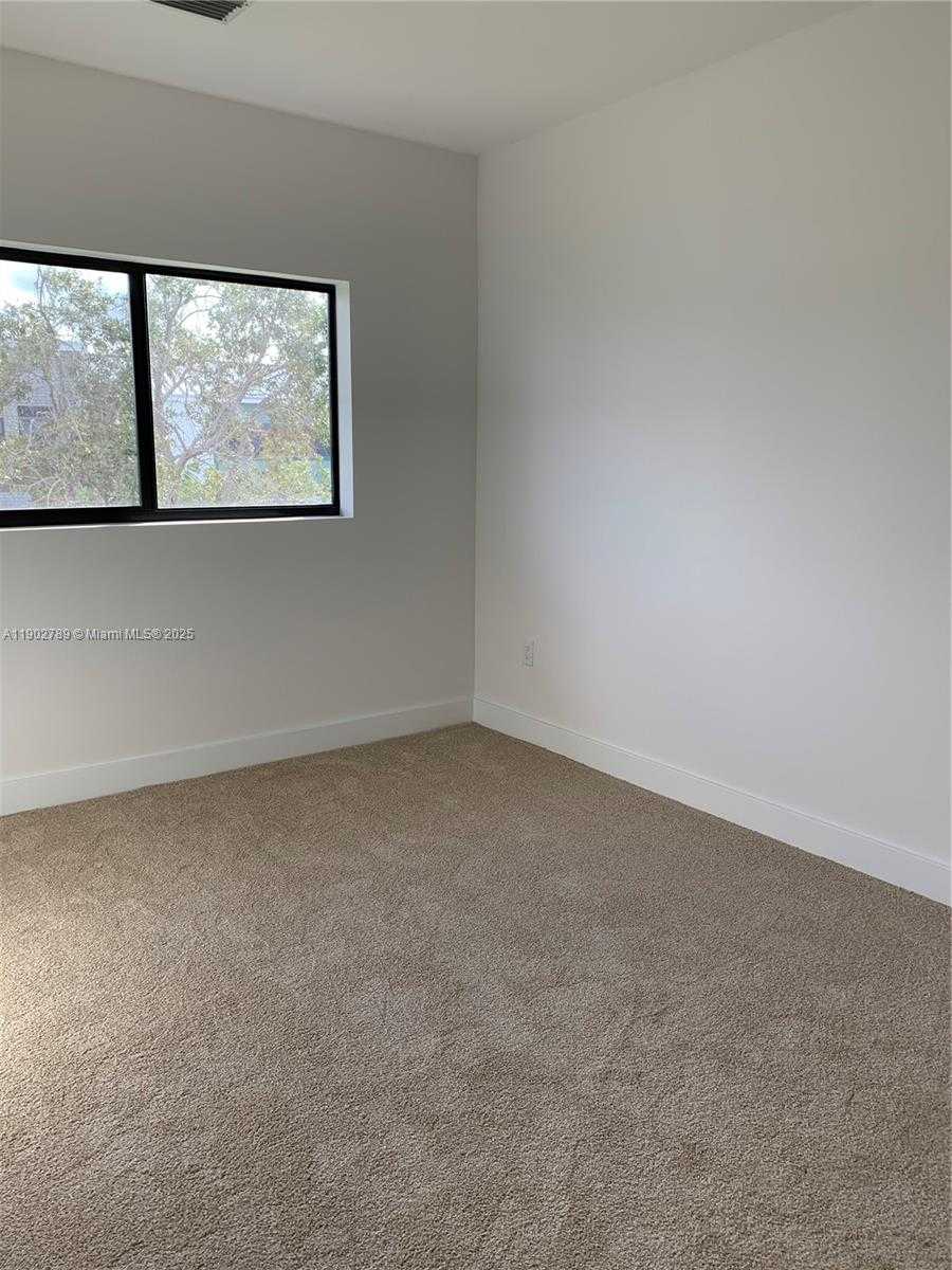 Small Image of 4416 NORTH WEST 9TH ST, Plantation Number 29