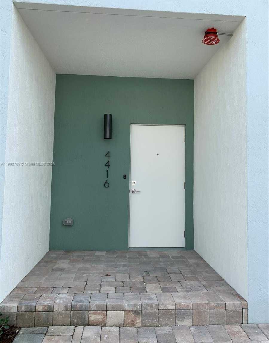 Small Image of 4416 NORTH WEST 9TH ST, Plantation Number 3