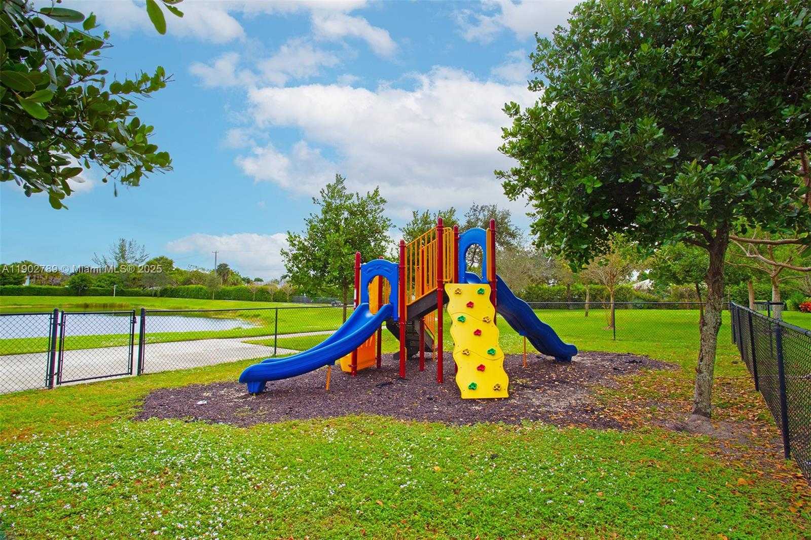 Small Image of 4416 NORTH WEST 9TH ST, Plantation Number 41