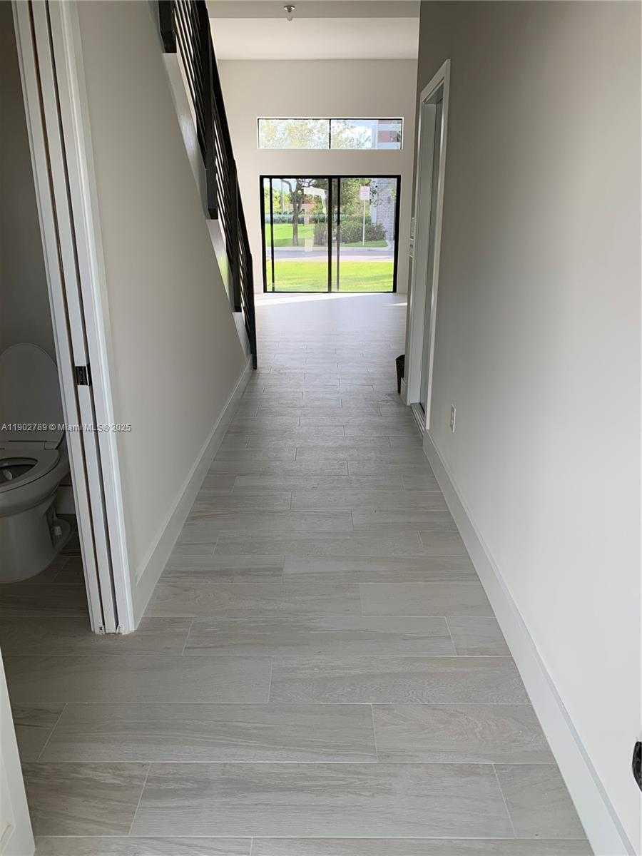 Small Image of 4416 NORTH WEST 9TH ST, Plantation Number 5