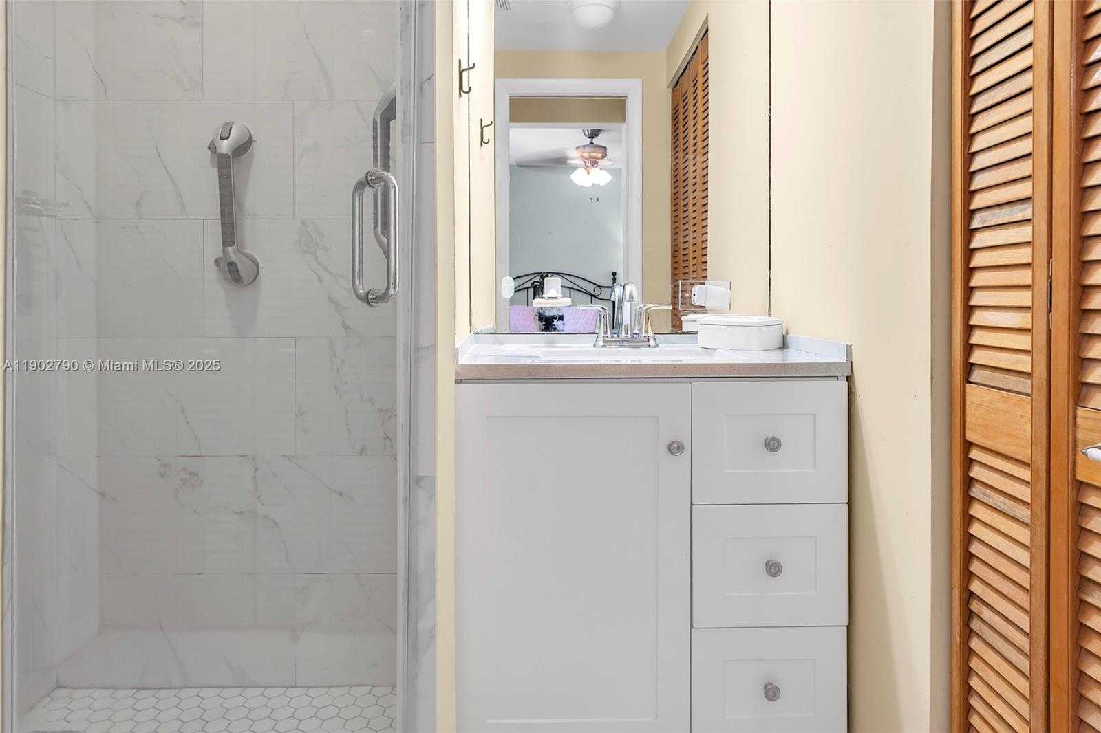 Small Image of 11634 SOUTH WEST 125TH CT, Miami Number 15