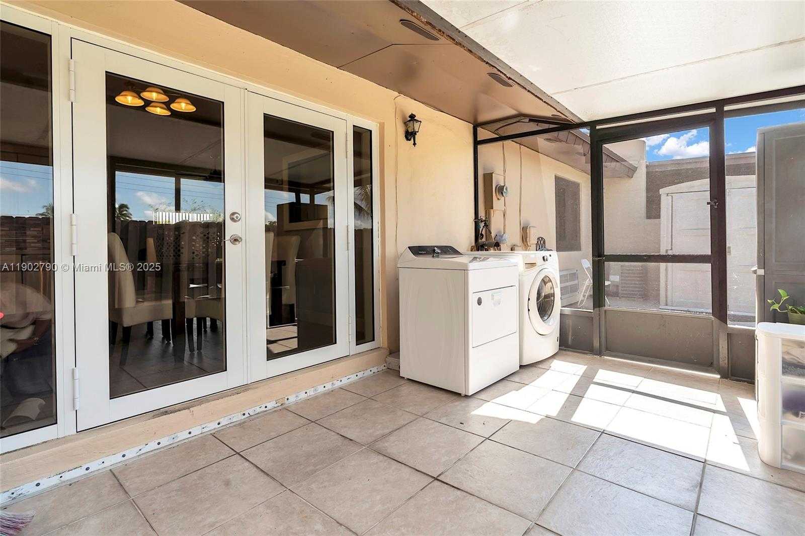 Small Image of 11634 SOUTH WEST 125TH CT, Miami Number 19