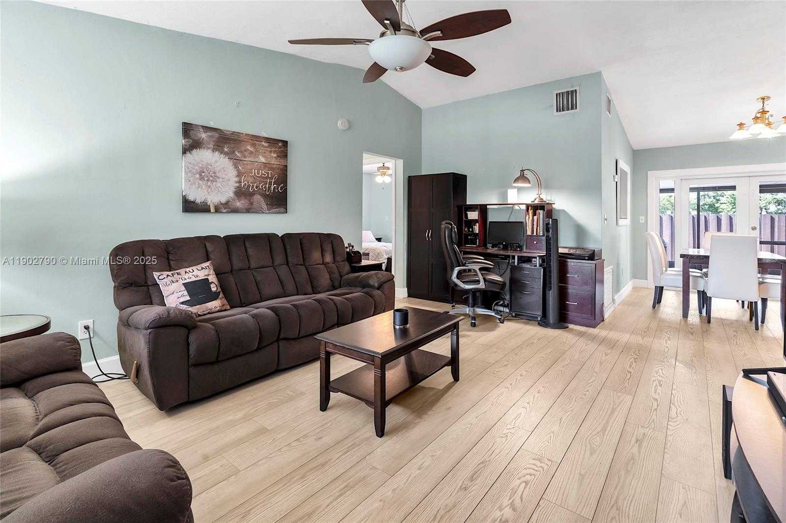 Small Image of 11634 SOUTH WEST 125TH CT, Miami Number 3