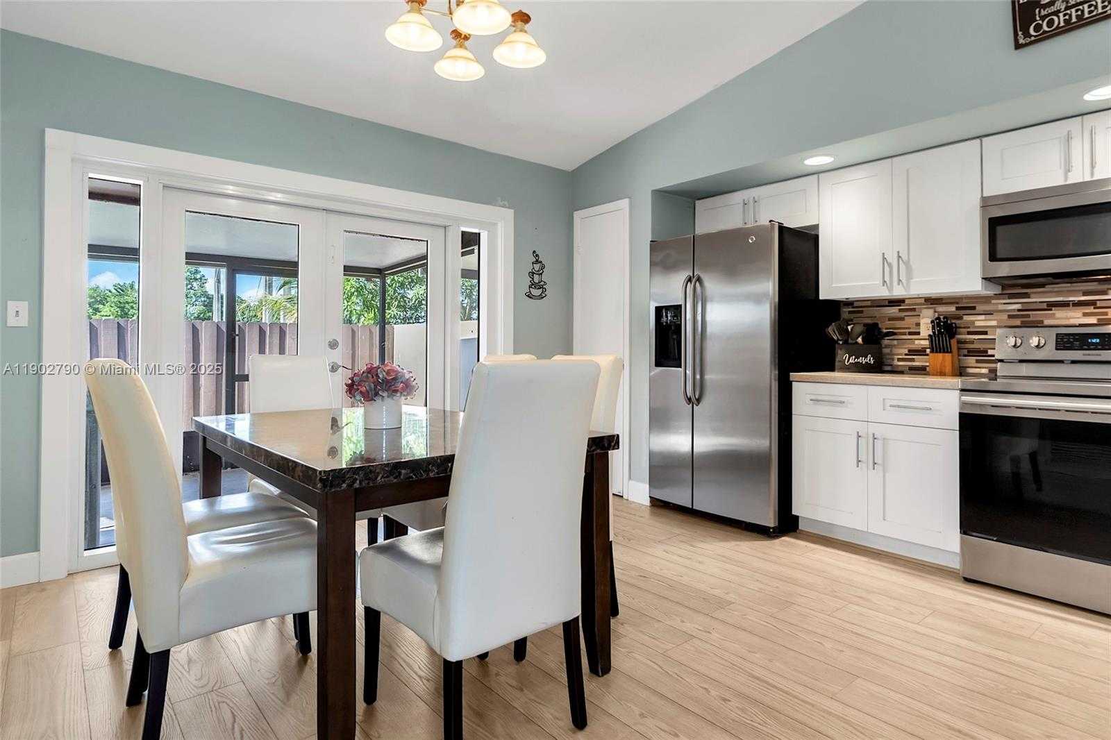 Small Image of 11634 SOUTH WEST 125TH CT, Miami Number 7