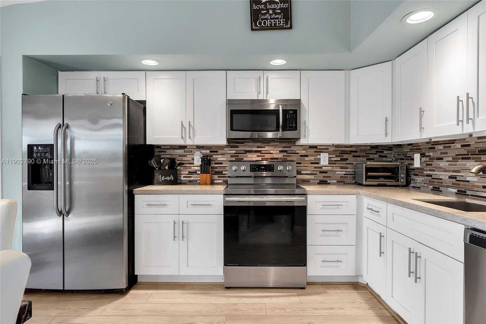 Small Image of 11634 SOUTH WEST 125TH CT, Miami Number 8