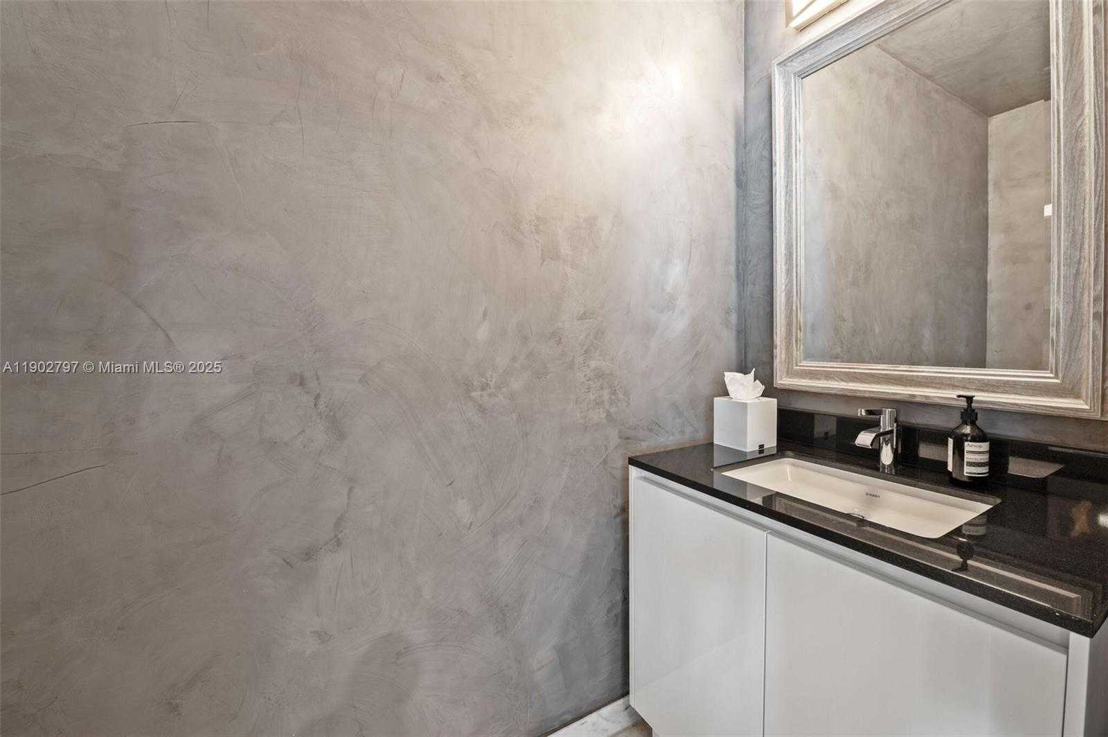 Small Image of 18555 COLLINS AVE #2405, Sunny Isles Beach Number 10