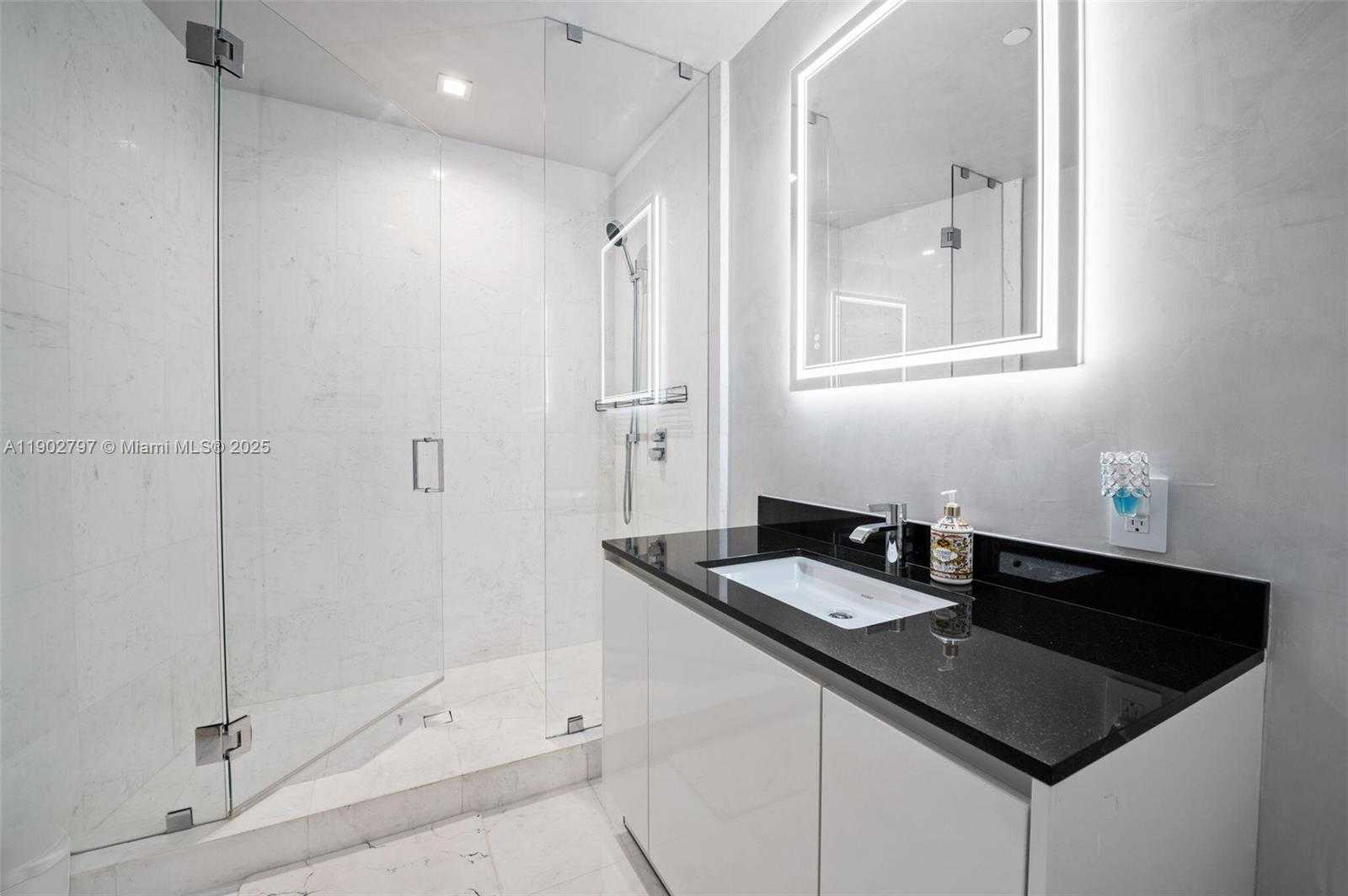 Small Image of 18555 COLLINS AVE #2405, Sunny Isles Beach Number 17