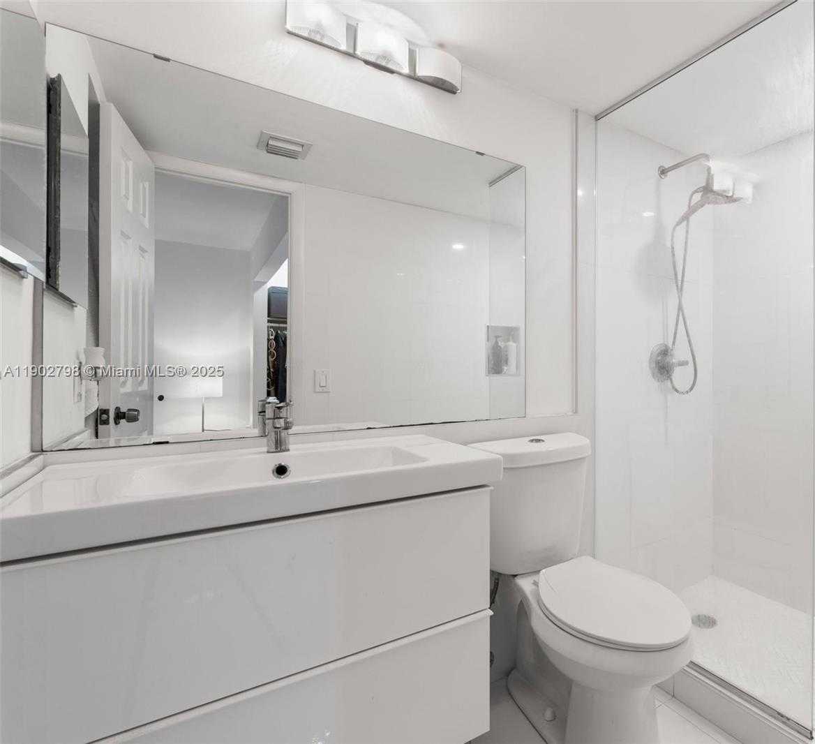 Small Image of 3581 SOUTH WEST 117TH AVE #5-207, Miami Number 16