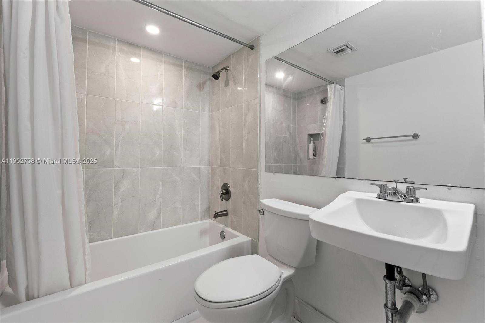 Small Image of 3581 SOUTH WEST 117TH AVE #5-207, Miami Number 18