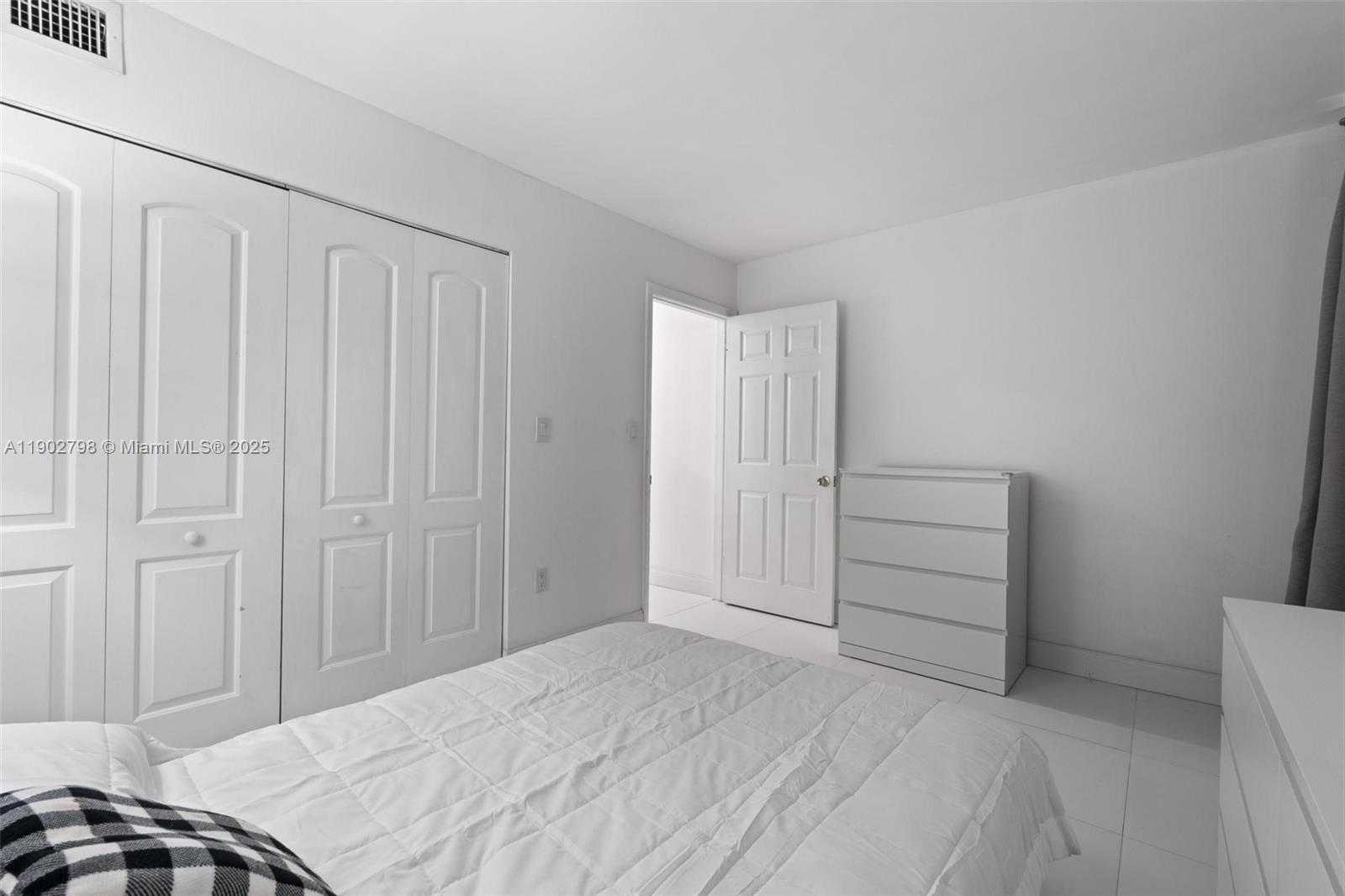 Small Image of 3581 SOUTH WEST 117TH AVE #5-207, Miami Number 19