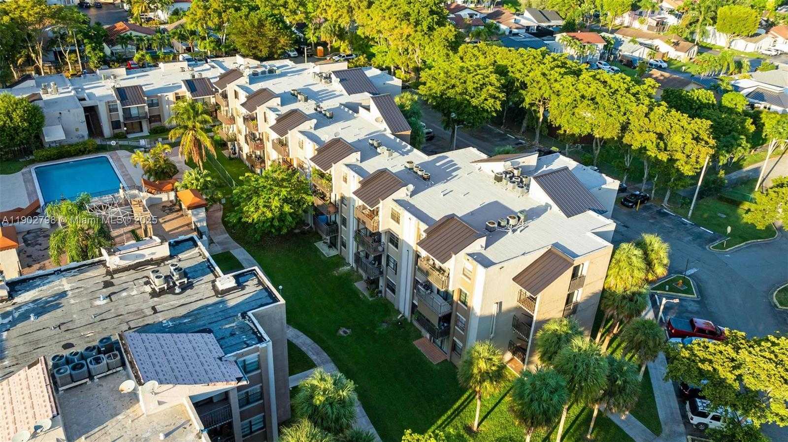 Small Image of 3581 SOUTH WEST 117TH AVE #5-207, Miami Number 31