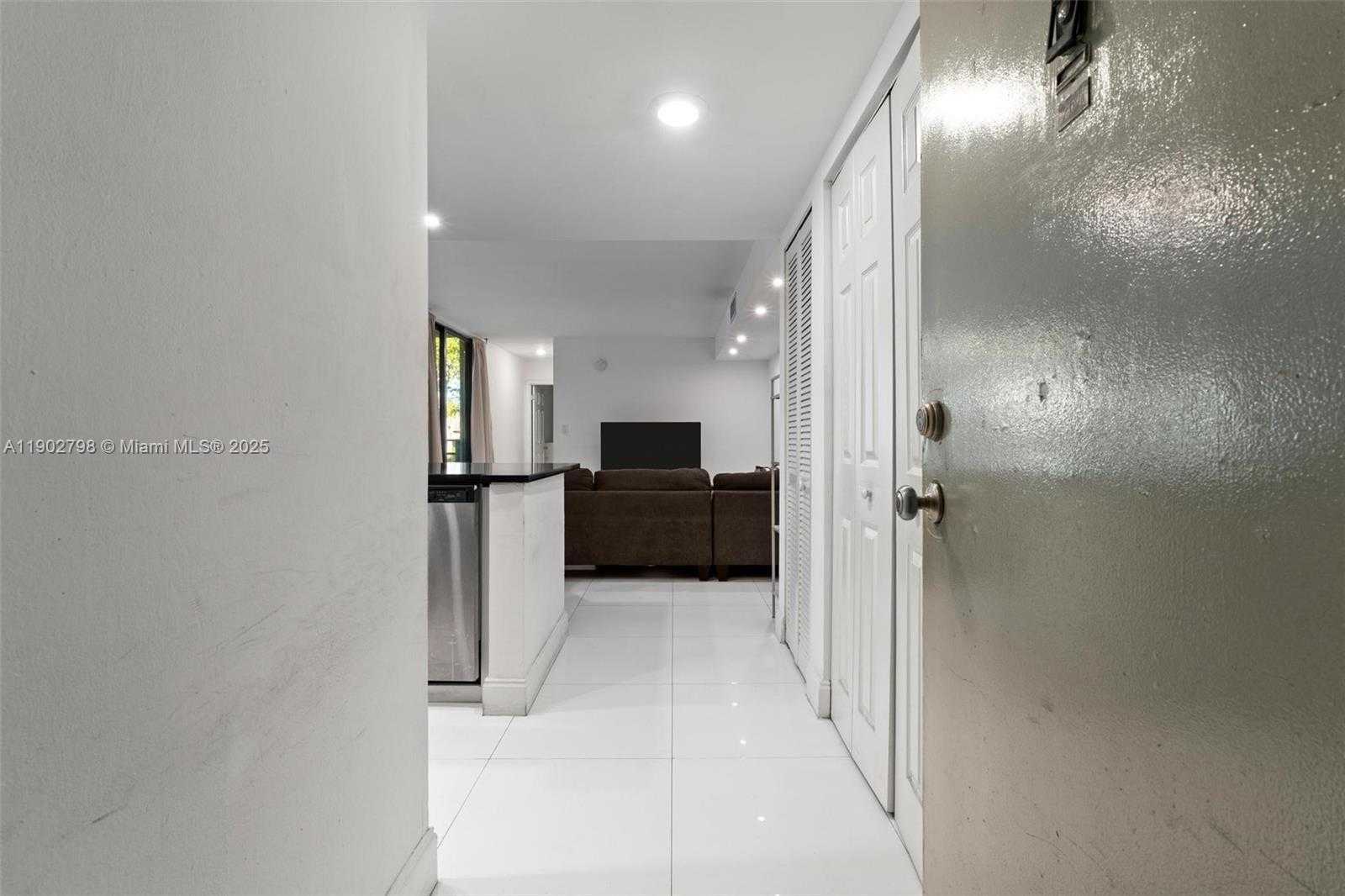 Small Image of 3581 SOUTH WEST 117TH AVE #5-207, Miami Number 6