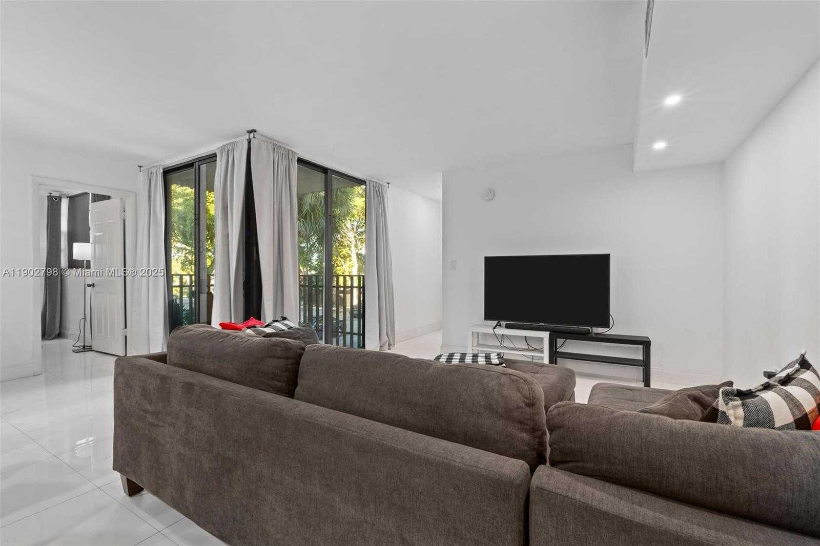 Small Image of 3581 SOUTH WEST 117TH AVE #5-207, Miami Number 9