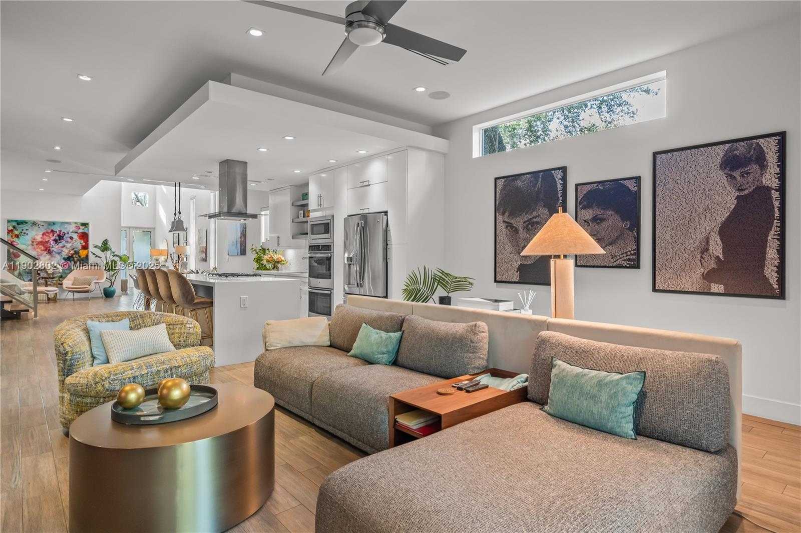 Imagen de Pequeño Objeto